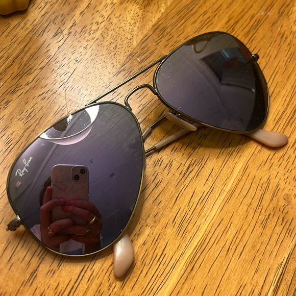 Ray-Ban aviator sunglasses - Picture 1 of 3